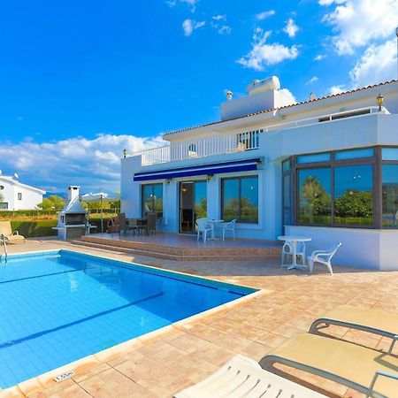 Villa Stavriella Lací Kültér fotó